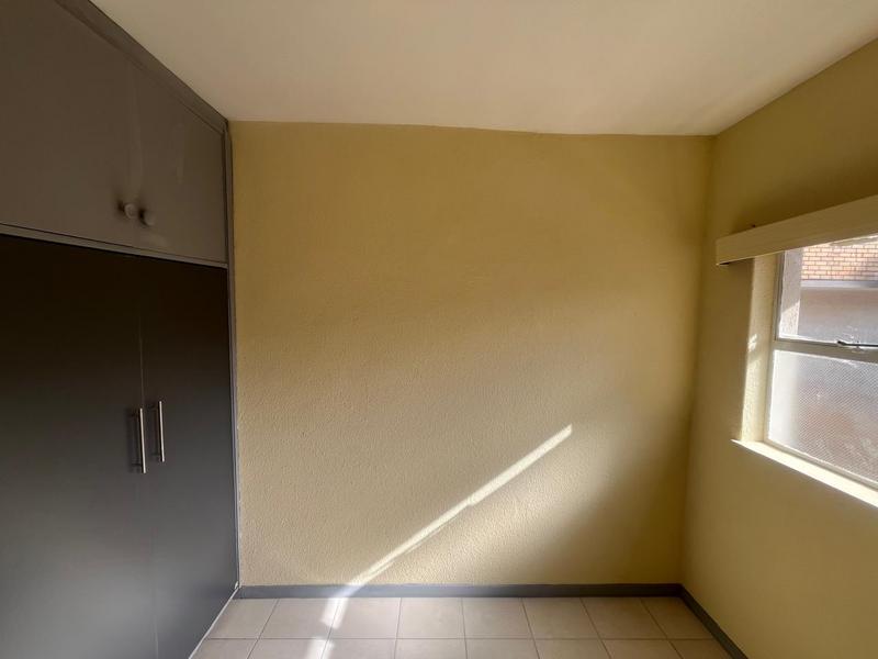 To Let 2 Bedroom Property for Rent in Parow Western Cape